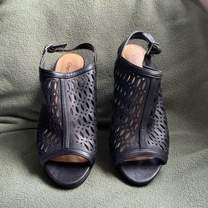 City Classified heels